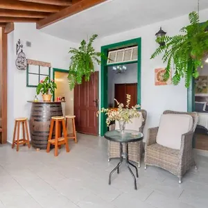  Сasa de vacaciones Live Arico Casa Abuela España
